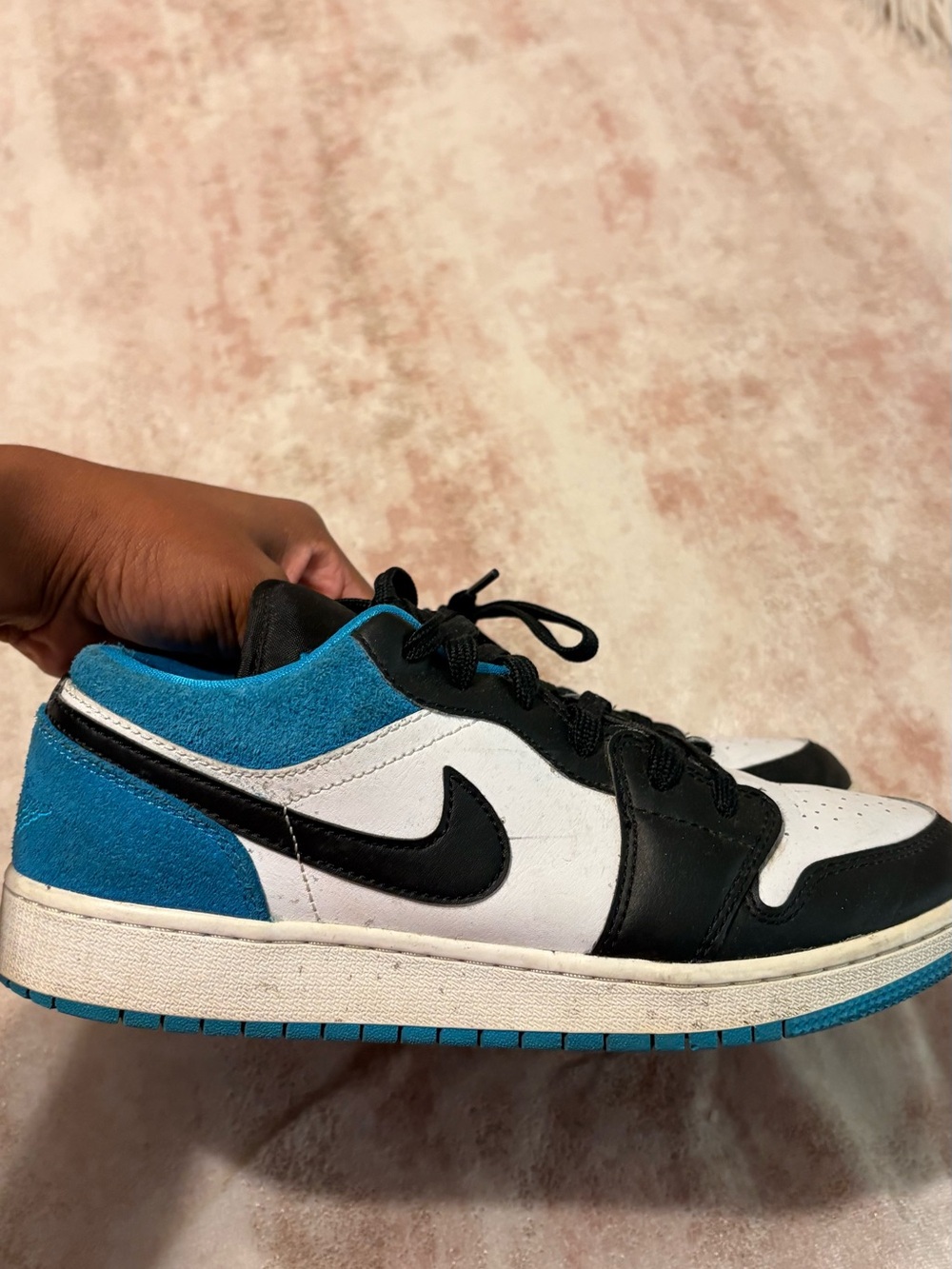 Nike Low-Top Sneakers in White, Black & Blue Suede